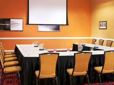 By Marriott Boston Hotel Cambridge