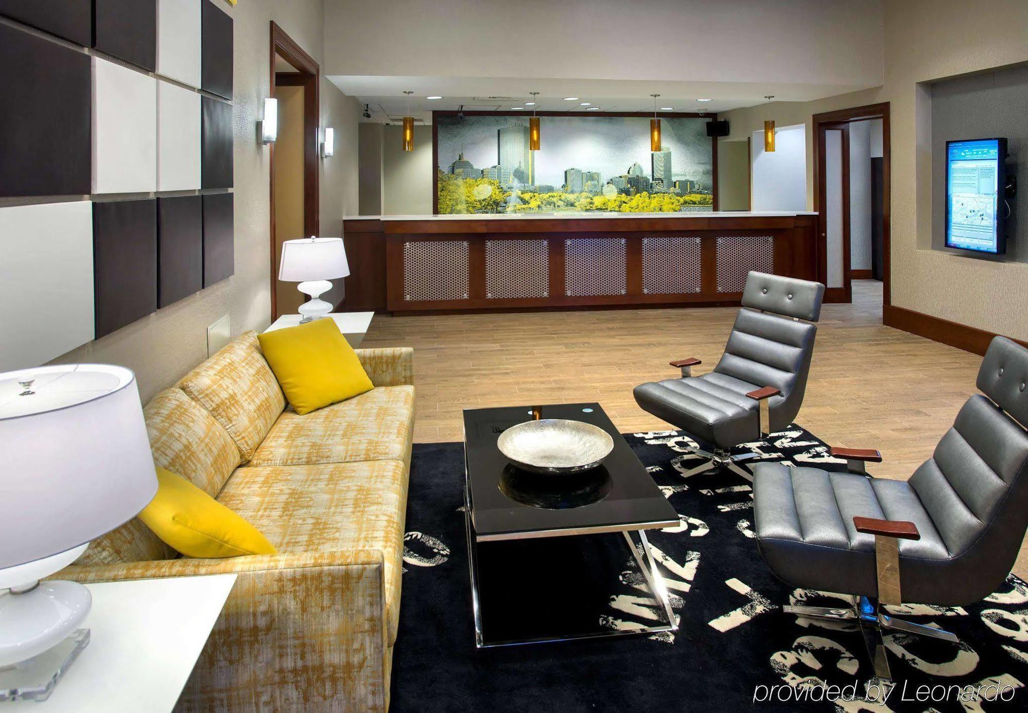 Hotel By Marriott Boston 3*
